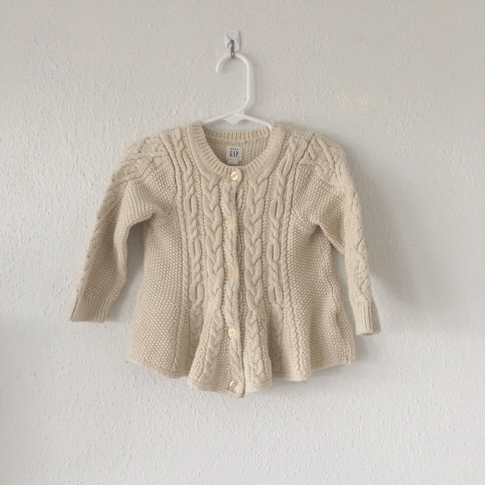 GAP swing cardigan